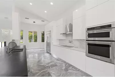 673 Lake Harbor Circle, Orlando, FL 32809 - Photo 10