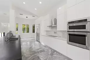 673 Lake Harbor Cir, Orlando, FL 32809 - Photo 10