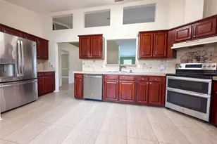 944 NW 87 Dr, Gainesville, FL 32606 - Photo 2