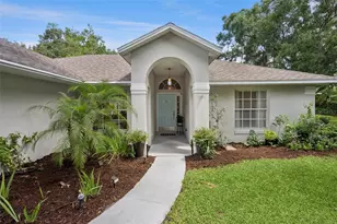 613 Huron Pl, Mount Dora, FL 32757 - Photo 1