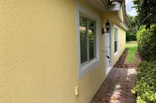 11896 Fiore Dr, Orlando, FL 32827 - Photo 2