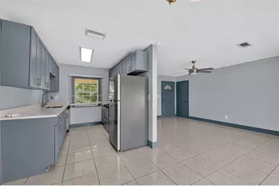 5005 Stolls Avenue, Tampa, FL 33615 - Photo 18