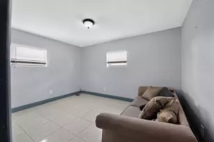 5005 Stolls Ave, Tampa, FL 33615 - Photo 8