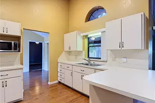 2108 Jonathan Ln, Winter Haven, FL 33884 - Photo 12