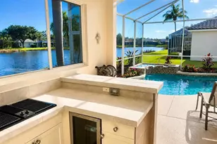 7468 Roxye Ln, Sarasota, FL 34240 - Photo 10