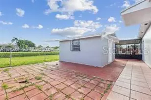 10471 SW 141 St, Miami, FL 33176 - Photo 4