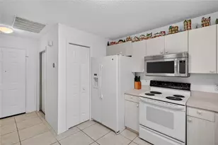 1630 Tampico Pl, Lady Lake, FL 32159 - Photo 22