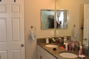 7043 Summer Holly Pl, Riverview, FL 33578 - Photo 12