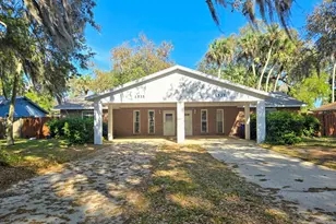 1537 Mango Tree Dr, Edgewater, FL 32132 - Photo 2