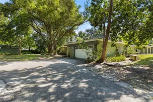 2162 Long Bow Ln, Clearwater, FL 33764 - Photo 2
