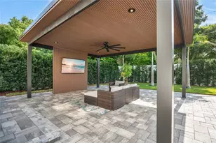 1305 Belmont Dr, Orlando, FL 32806 - Photo 4