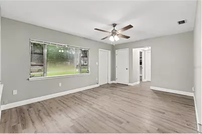 8101 N 17th Street, Tampa, FL 33604 - Photo 4