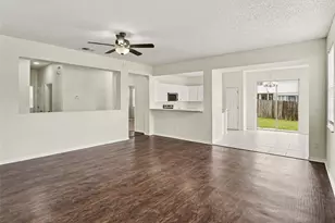 4542 Gallberry Ct, Orlando, FL 32818 - Photo 2