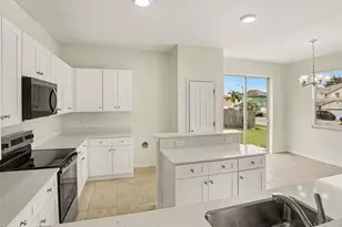 4542 Gallberry Ct, Orlando, FL 32818 - Photo 4