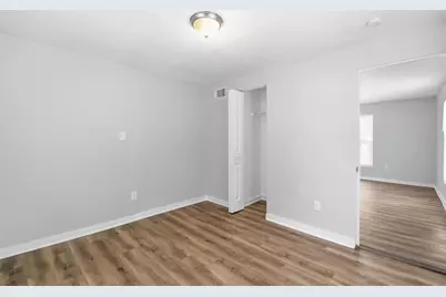 3745 S 16th Avenue S, Saint Petersburg, FL 33711 - Photo 30