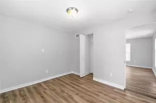3745 S 16th Ave S, Saint Petersburg, FL 33711 - Photo 30