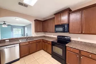 12902 Scout Ct, Grand Island, FL 32735 - Photo 14