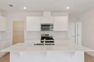 1367 Grand Flora Ln, Sanford, FL 32773 - Photo 14