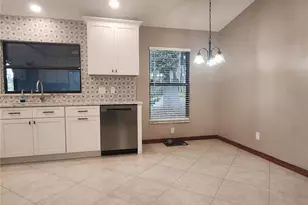 2805 Lake Tohopekaliga Blvd, Kissimmee, FL 34746 - Photo 4