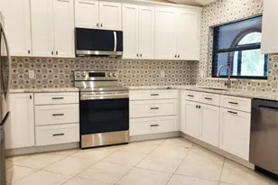 2805 Lake Tohopekaliga Blvd, Kissimmee, FL 34746 - Photo 2