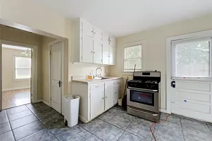 223 E Esther St, Orlando, FL 32806 - Photo 18