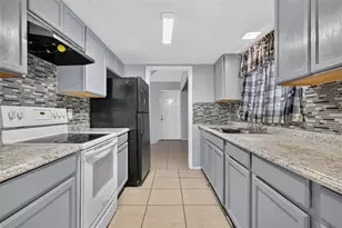 1877 Wayside Dr, Orlando, FL 32818 - Photo 12