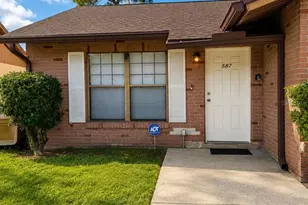 587 Imperial Pl, Kissimmee, FL 34758 - Photo 1