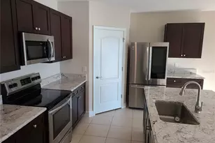 3423 Landing Vw, Tavares, FL 32778 - Photo 4