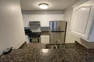 4708 Walden Cir, Orlando, FL 32811 - Photo 8