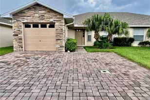 2637 Shelby Ruth Pl, Saint Cloud, FL 34769 - Photo 2