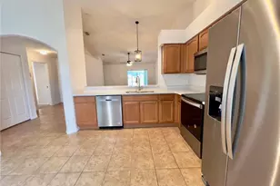 2637 Shelby Ruth Pl, Saint Cloud, FL 34769 - Photo 8