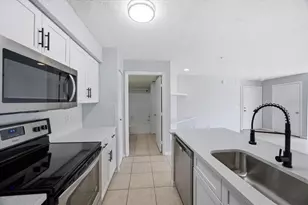 2213 Grand Cayman Ct, Kissimmee, FL 34741 - Photo 6