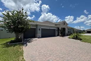 715 Blue Citrus Ln, Minneola, FL 34715 - Photo 2