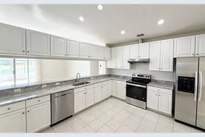 731 Forestgreen Court, Orlando, FL 32828 - Photo 10