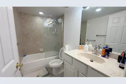 5304 Indian Creek Drive #D03, Orlando, FL 32811 - Photo 16
