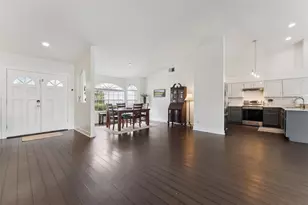 13627 Dornoch Dr, Orlando, FL 32828 - Photo 2