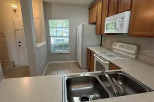 3661 Wilshire Way Rd, Orlando, FL 32829 - Photo 4