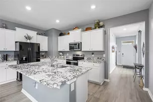5395 Sunshine Dr, Wildwood, FL 34785 - Photo 4