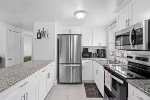3906 Doane St, Orlando, FL 32839 - Photo 10