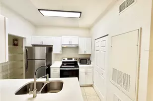 2674 Robert Trent Jones Dr, Orlando, FL 32835 - Photo 4