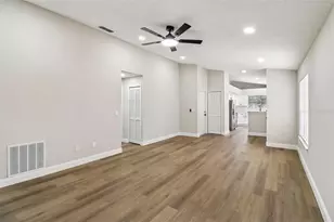106 Lamplighter Dr, Sanford, FL 32771 - Photo 8