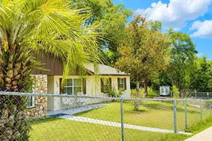 290 Hillside Dr, Clermont, FL 34711 - Photo 2