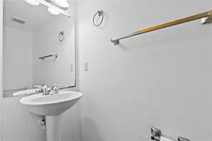 8830 Isla Bella Dr, Orlando, FL 32818 - Photo 14