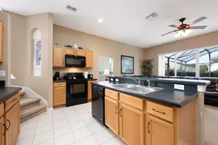 549 Cadiz Loop, Davenport, FL 33837 - Photo 6