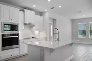 11893 Shine View Ln, Winter Garden, FL 34787 - Photo 6