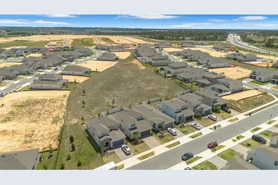 2019 Sunshine Peak Drive, Minneola, FL 34715 - Photo 32