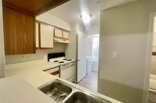 199 Afton Square, Altamonte Springs, FL 32714 - Photo 14