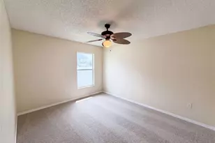 2366 Belen Dr, Deltona, FL 32738 - Photo 4