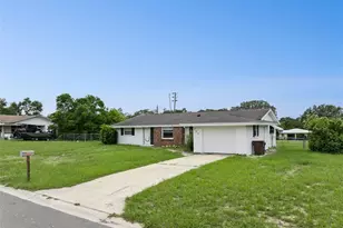 702 Wildabon Ave, Lake Wales, FL 33853 - Photo 4
