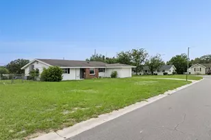 702 Wildabon Ave, Lake Wales, FL 33853 - Photo 2